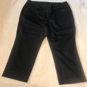Worthington Capri Pants, Size 16